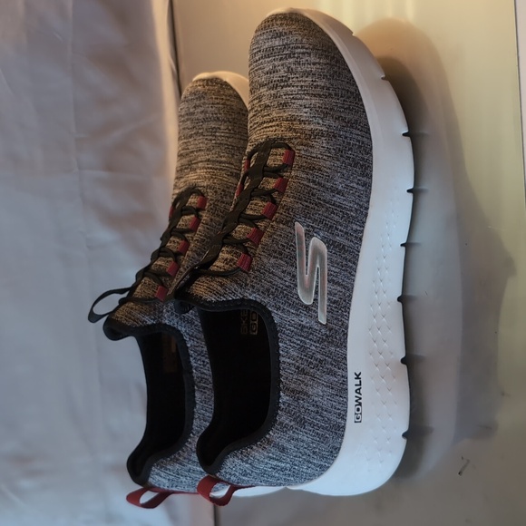 Mens skechers, two pairs, gowalk, lightweight, size 10 - Picture 2 of 16